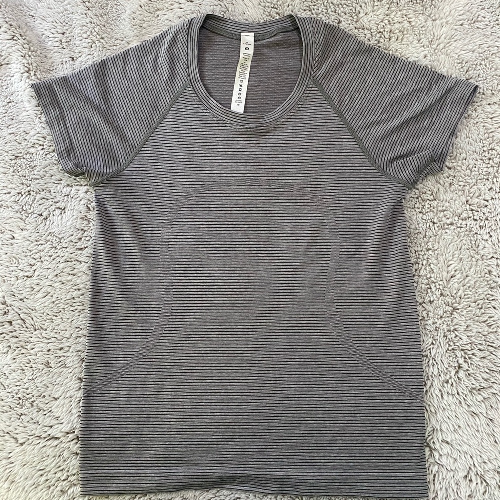 Lululemon Swiftly Tech Short Sleeve Gray